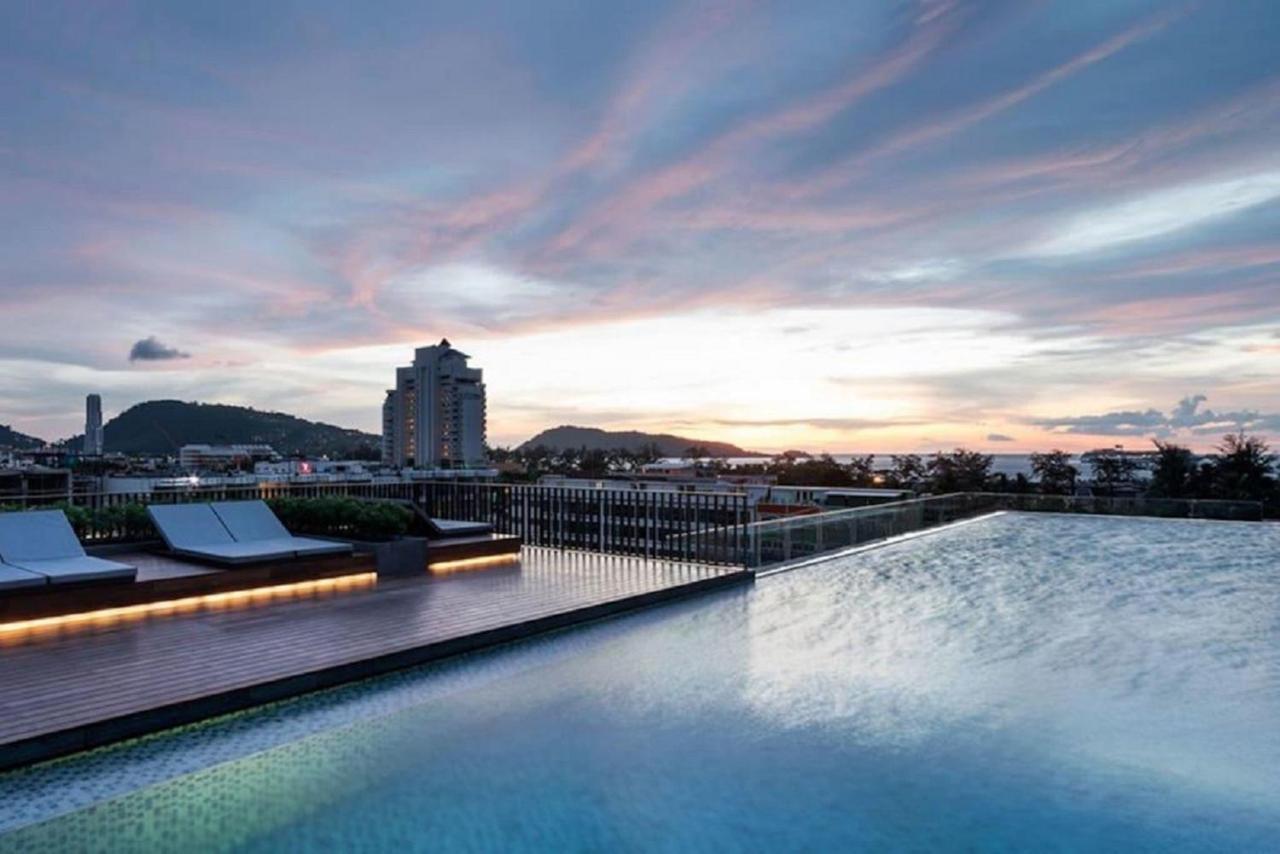 The Deck Patong By Vip Aparthotel Exterior photo