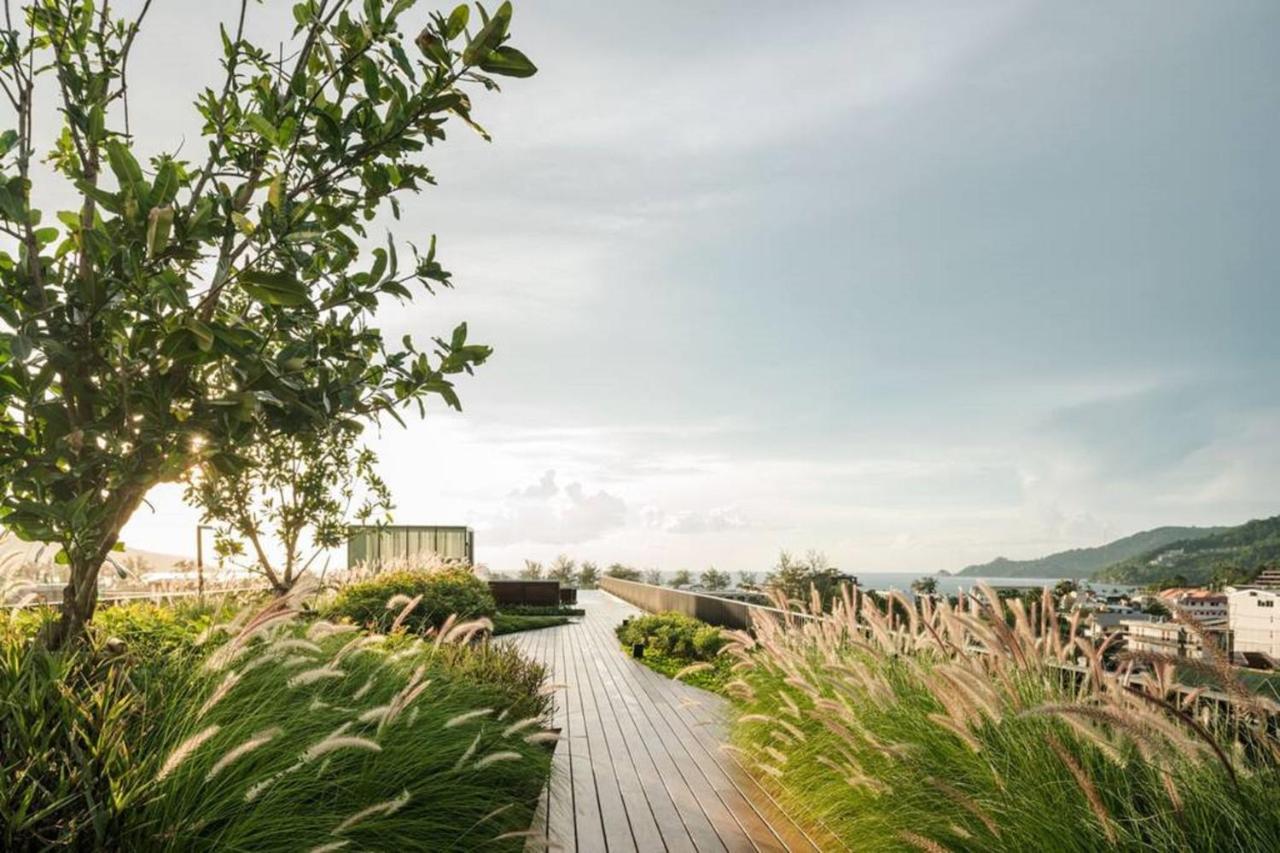The Deck Patong By Vip Aparthotel Exterior photo
