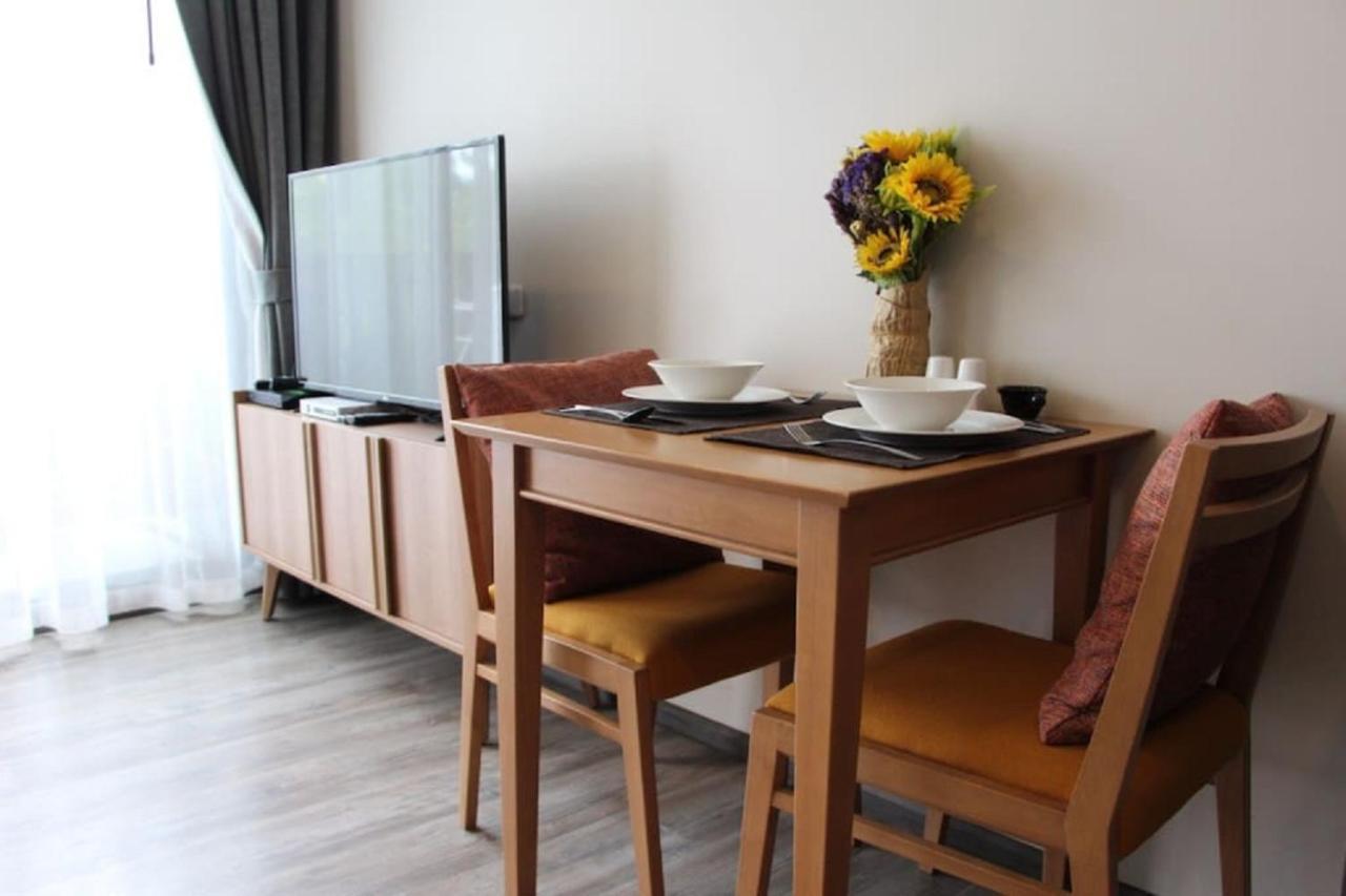 The Deck Patong By Vip Aparthotel Exterior photo
